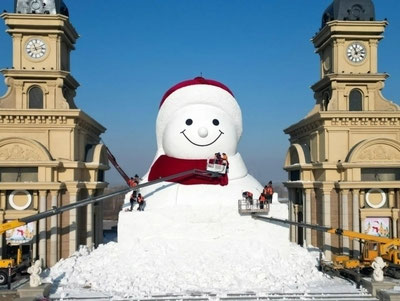 Image of 'A 19-meter-high monument was built in China.'