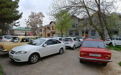 'Тошентда уйи олдига автомобиль қўйганлар пул тўлайдими?'ning rasmi