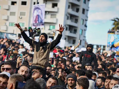 'Suriya qirgʻoqboʻyi hududlarida norozilik namoyishlari boshlandi'ning rasmi