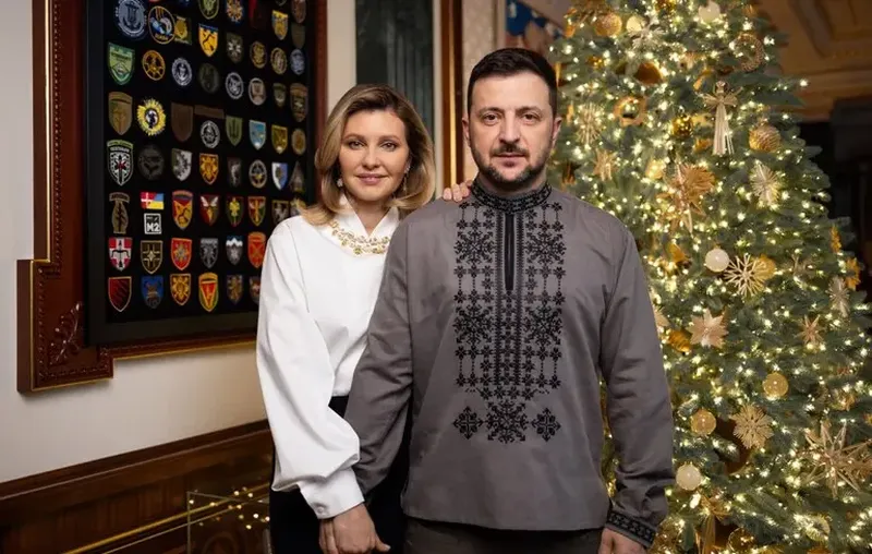 'Zelenskiy Yangi yil tabrigida Rossiya bilan tinchlikka umid bildirdi'ning rasmi