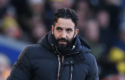 'Amore "Manchester United"dan iste'foga chiqarildi'ning rasmi