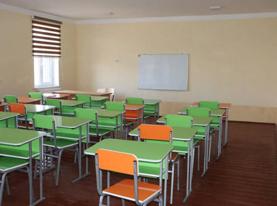 Изрображение 'В Ферганской области уволен директор, заставлявший дежурить учителей в праздники по ночам'