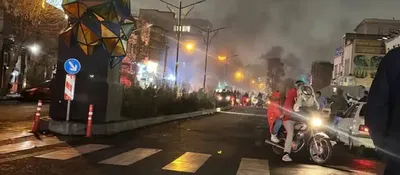 'Эрондаги намойишларда ҳалок бўлганлар сони 35 нафарга етди'ning rasmi