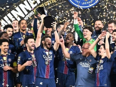 'PSJ penaltilar seriyasida "Marsel"ni yengib, Fransiya Superkubogini qo'lga kiritdi'ning rasmi