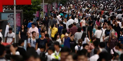 'Xitoy aholisi ketma-ket to'rtinchi yil kamaydi.'ning rasmi