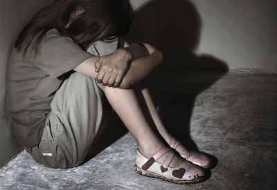 'Жиззахда танишини Таиландга фоҳишалик билан шуғулланиш учун юбормоқчи бўлган 18 ёшли қиз ушланди'ning rasmi