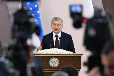 'O‘zbekistonda bir yilda qashshoqlik darajasi 5,8 foizga, ishsizlik esa 4,8 foizga tushdi.'ning rasmi