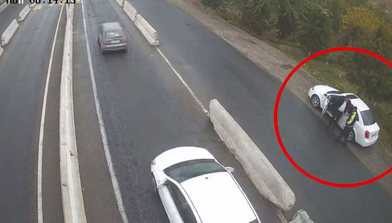 Image of 'In Jizzakh, a traffic police officer who had been extorting money from drivers using an alcohol tester has been apprehended.'