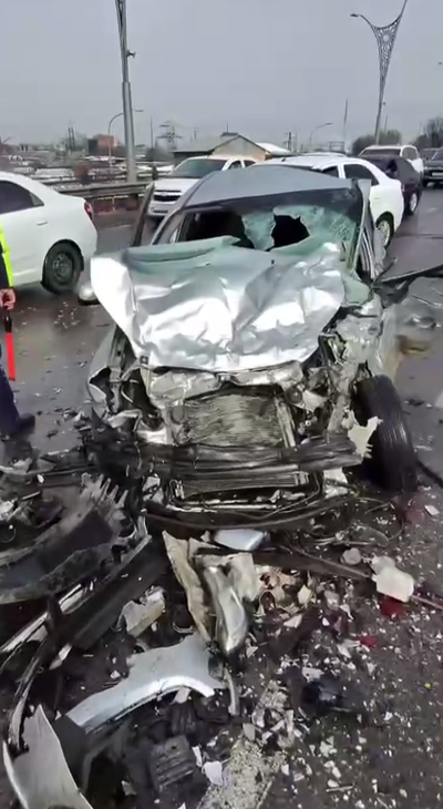 Изрображение 'Массовое ДТП в Алмазарском районе: трое человек пострадали (видео)'