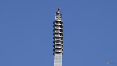 Изрображение 'Американский скалолаз поднялся на 500-метровый небоскреб Тайваня без страховки (видео)'