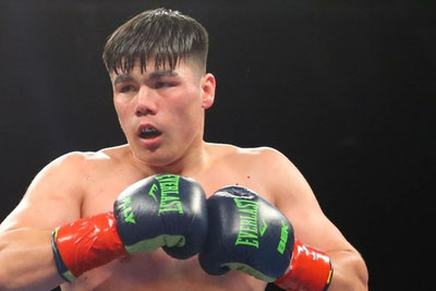 'Бектемир Мелиқўзиев 22 февралда Лас-Вегасда Сена Агбекога қарши жанг қилади'ning rasmi