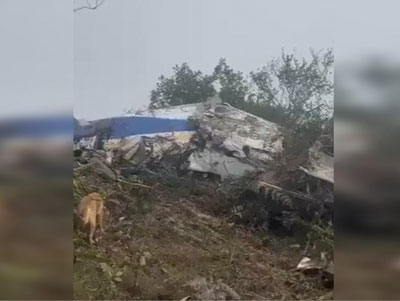 'Колумбияда йўловчи самолёти ҳалокатга учради.'ning rasmi