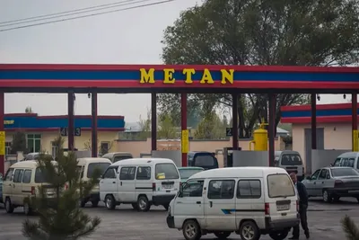 Изрображение 'С сегодняшнего дня время работы метановых заправок ограничится 6-тью часами'
