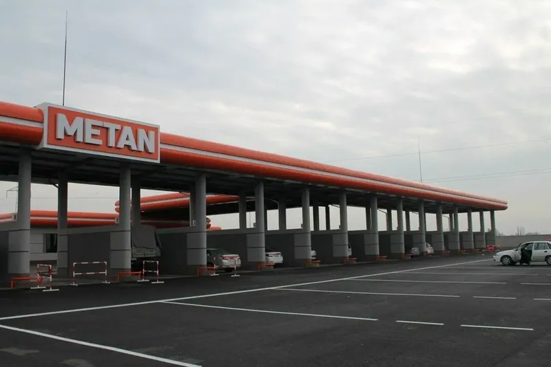 'Метан заправкалари қайта иш бошлади'ning rasmi