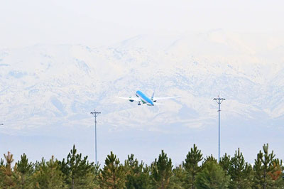 Изрображение 'Президент Узбекистана отбыл в Исламабад'