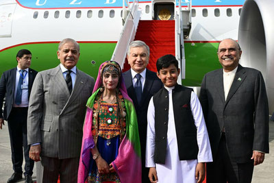 Изрображение 'Глава Узбекистана прибыл в Пакистан'