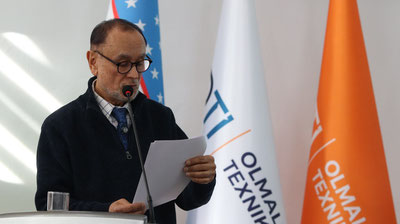 'Абдулла Авлонийнинг набираси АҚШдан қайтиб, Ўзбекистонда дарс беряпти'ning rasmi