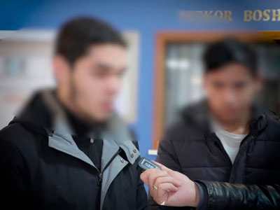 Изрображение 'Конфликт в компьютерном клубе в Ташкенте: ранены двое школьников'