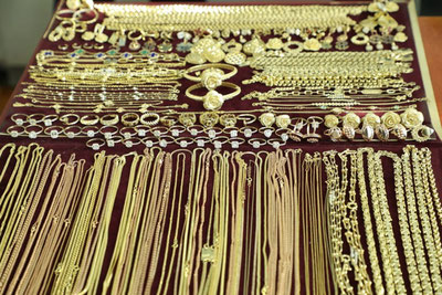 Изрображение 'В аэропорту Ташкента пресечен ввоз ювелирных изделий на 2,3 млрд сумов (фото)'