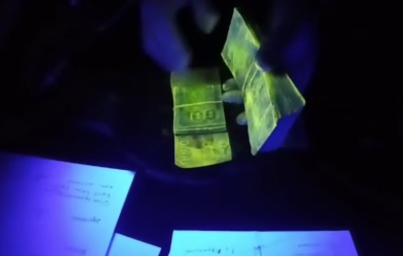 Изрображение 'В Денау мужчина потребовал $6 тысяч за нераспространение интимного видео женщины'