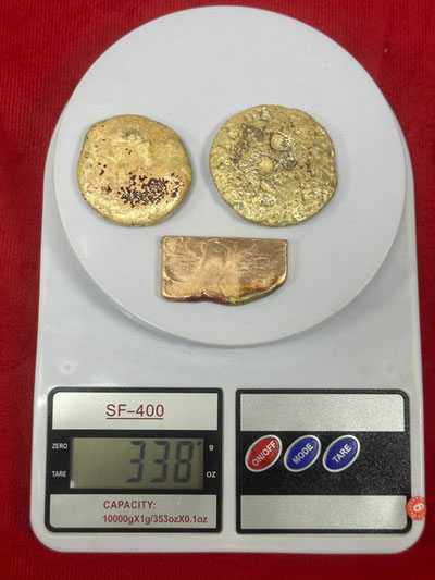 Изрображение 'На таможенном посту "Навои" задержали нарушителя со слитками золота под стельками'