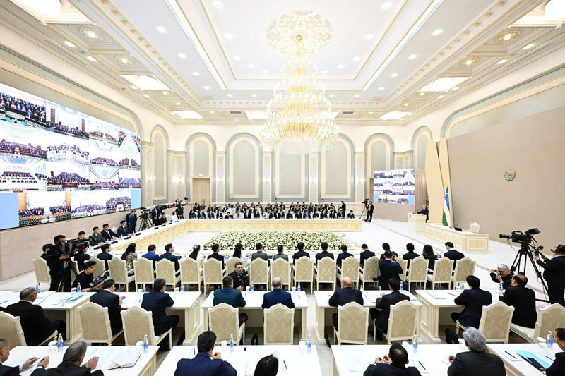 Изрображение 'Молодым семьям компенсируют проценты по ипотеке, а читателей поощрят премиями'