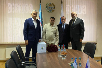 Image of 'The "Jasorat" medal was presented to Khairullo Ibadullaev at the Consulate General in Saint Petersburg.'