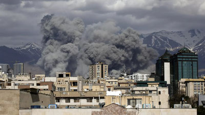 'AQSH Eronga qarshi zarbalarni kamaytirmoqchi emas'ning rasmi