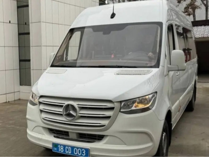 '13 o'zbekistonlik Erondan olib chiqildi'ning rasmi