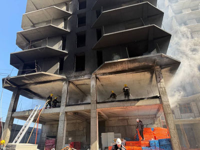 'Toshkentda yangi qurilayotgan "dom" yonib ketdi'ning rasmi