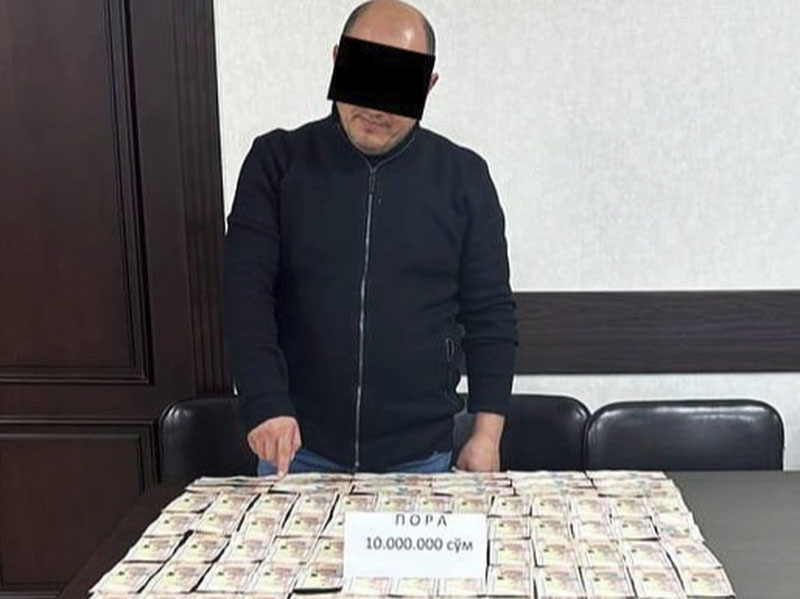 Изрображение 'Налоговый инспектор задержан за взятку за «решение» налоговой задолженности'