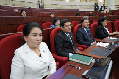 Изрображение 'В Узбекистане вводят ответственность за оскорбления граждан в сети и призыв к участию в войне'