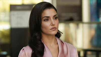 Изрображение '️В Турции выдан ордер на арест звезды сериала "Постучись в мою дверь" Ханде Эрчел'