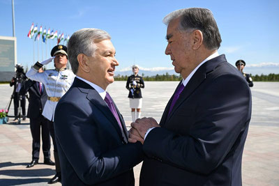 Image of 'Emomali Rahmon arrived in Uzbekistan.'