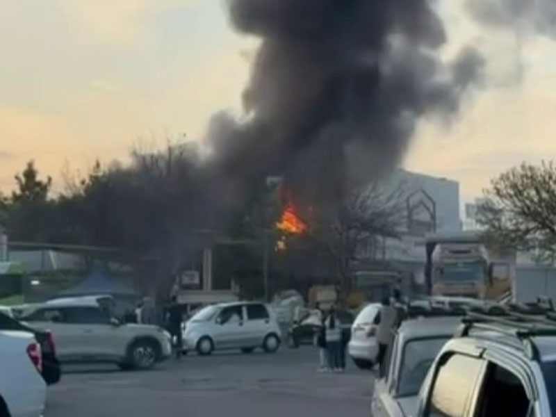 'Тошкентда қурилиш моллари дўконида ёнғин чиқди'ning rasmi