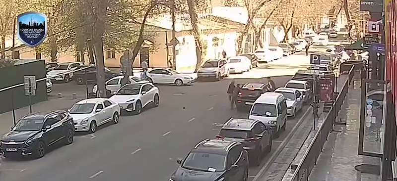 Изрображение 'По факту наезда на людей водителем Tracker на Юнусабаде возбудили уголовное дело'