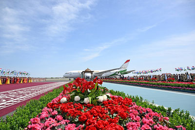 'Ўзбекистон ва Тожикистон президентлари Бухорога борди'ning rasmi