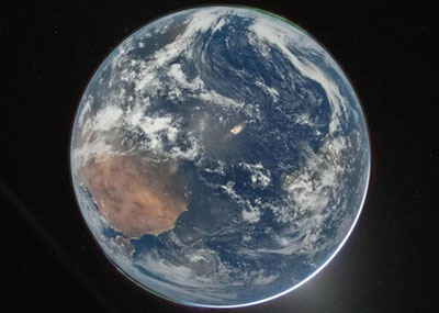 Image of 'The Artemis II crew transmitted images between Earth and the Moon.'