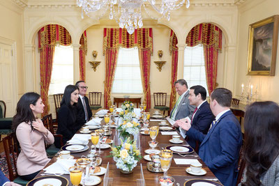 'Саида Мирзиёева Марко Рубио билан кўришди'ning rasmi