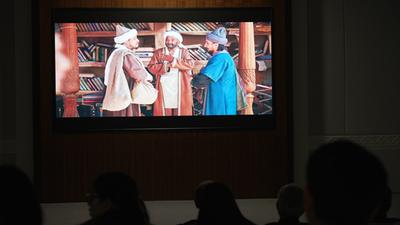 Изрображение 'Участникам форума в Центре исламской цивилизации показали фильм «Амир Темур и Донна Мария»'