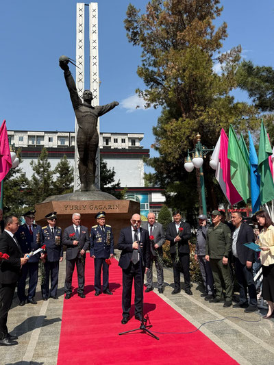 Изрображение 'В Ташкенте почтили память первого космонавта планеты'