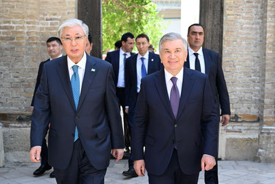 Image of 'Tokayev and Mirziyoyev visited the mausoleum of Bahauddin Naqshband.'