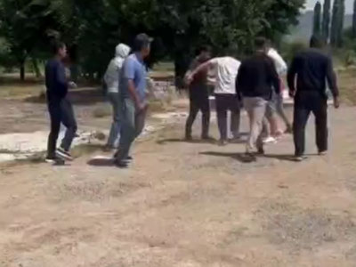 Image of 'A dispute over land issues arose in Bustonlik.'