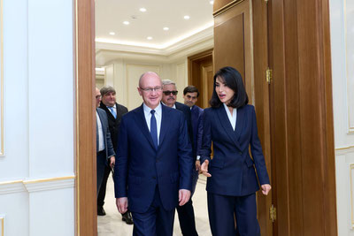 Изрображение 'Саида Мирзиёева встретилась с Сергеем Кириенко'