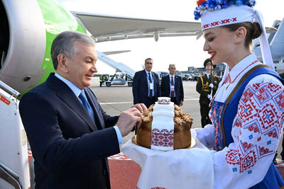 Изрображение 'Президент Узбекистана посетит Минск летом'