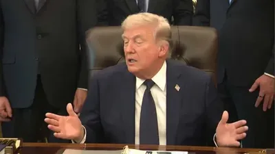 'Трамп АҚШ–Эрон музокаралари доирасида Покистонга сафарни бекор қилди'ning rasmi