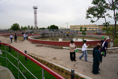 Изрображение 'В Сергели пообещали решить проблему зловония от очистных сооружений'