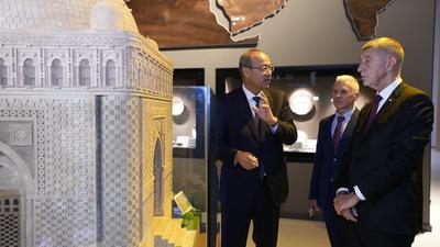 Изрображение 'Культурная часть визита в Узбекистан: премьер Чехии посетил Центр исламской цивилизации'